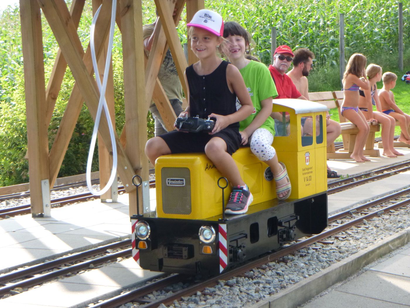 Expertentreffen der Parkbahnszene Süd auf der Obralino Minibahn 2020, in Neukirchen an der Vöckla