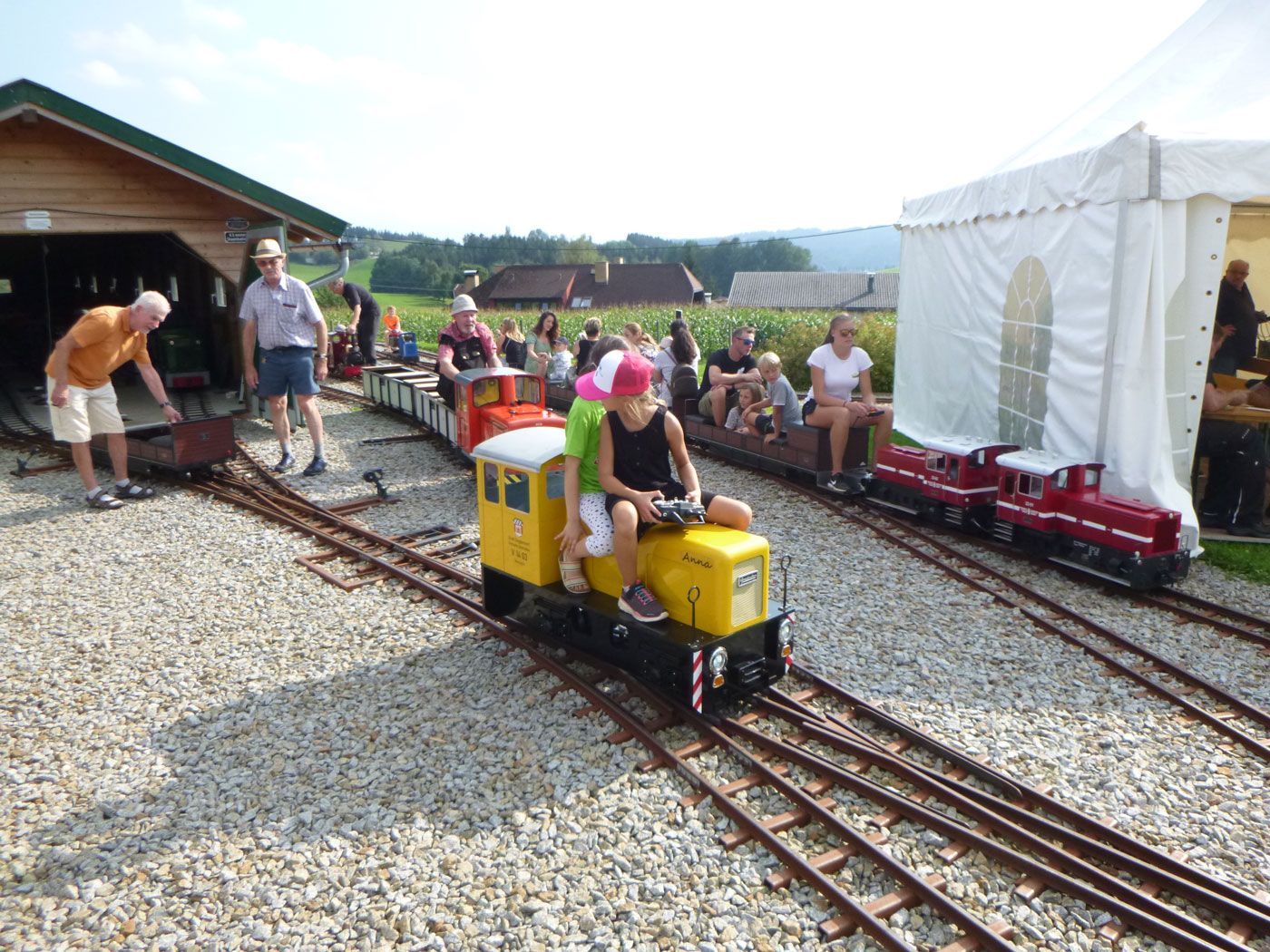 Expertentreffen der Parkbahnszene Süd auf der Obralino Minibahn 2020, in Neukirchen an der Vöckla